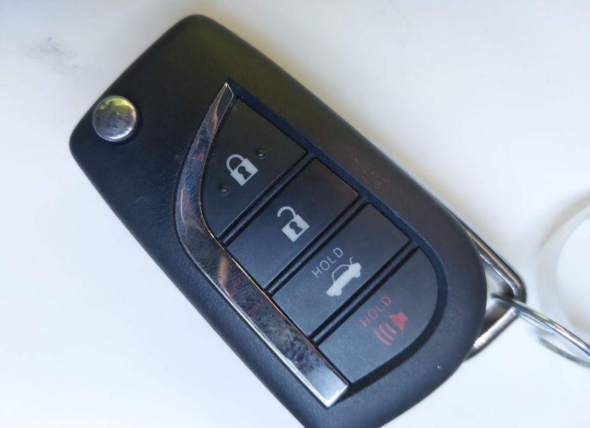 Photo 11 of 2021 Toyota Camry SE (VIN 4T1G11AKXMU605249)