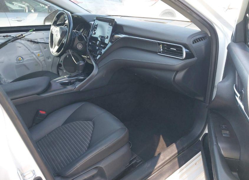 Photo 5 of 2021 Toyota Camry SE (VIN 4T1G11AKXMU605249)