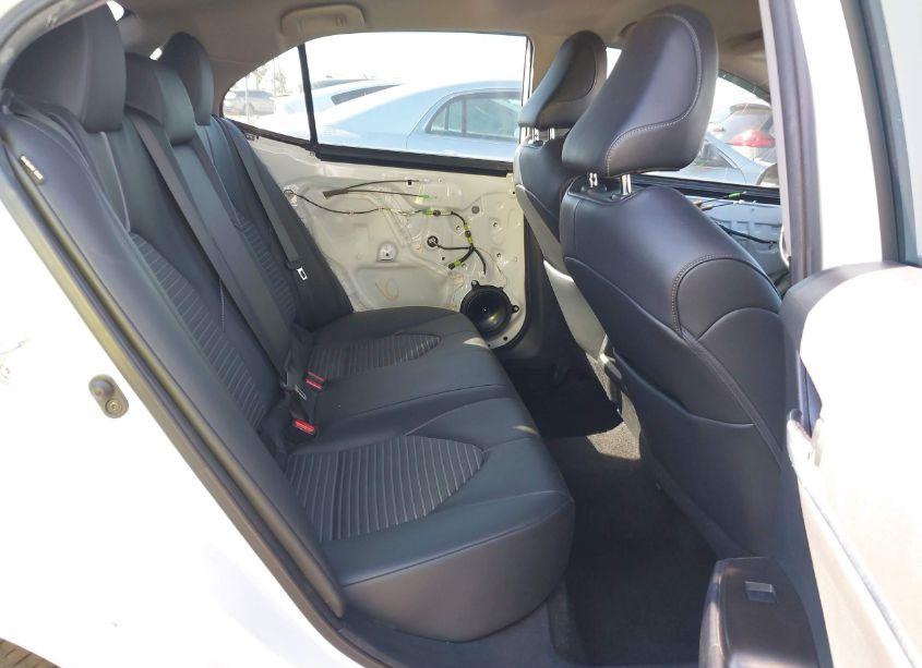 Photo 8 of 2021 Toyota Camry SE (VIN 4T1G11AKXMU605249)