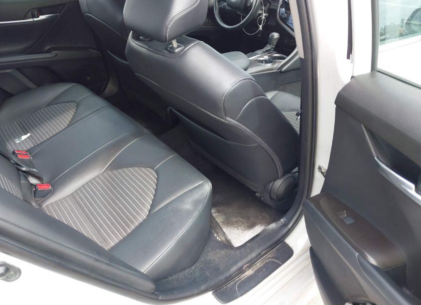 Photo 8 of 2022 Toyota Camry SE (VIN 4T1G11AKXNU069534)