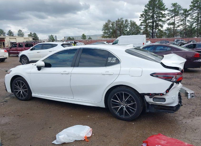 Photo 15 of 2022 Toyota Camry SE (VIN 4T1G11AKXNU619024)