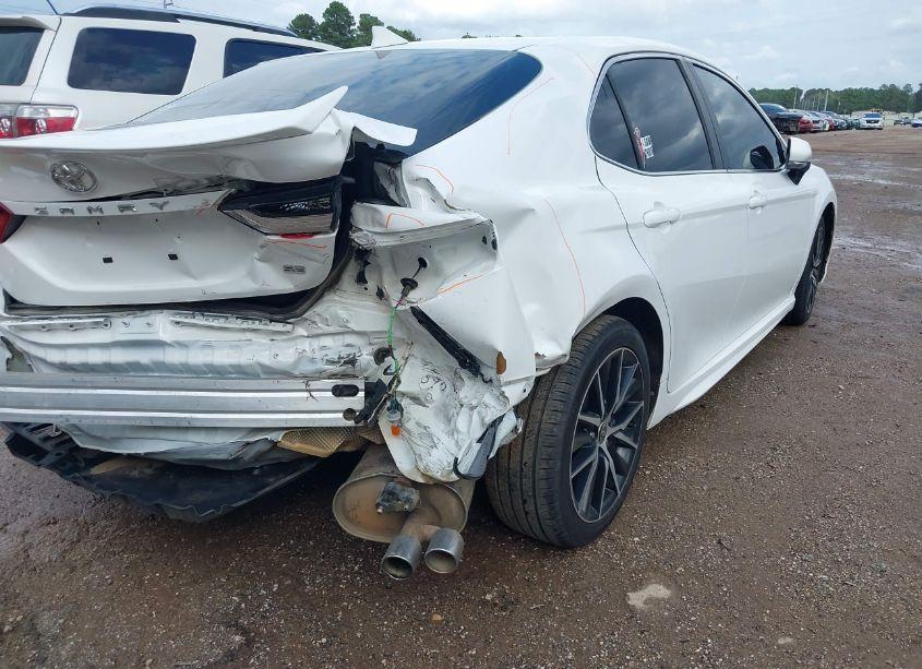 Photo 18 of 2022 Toyota Camry SE (VIN 4T1G11AKXNU619024)