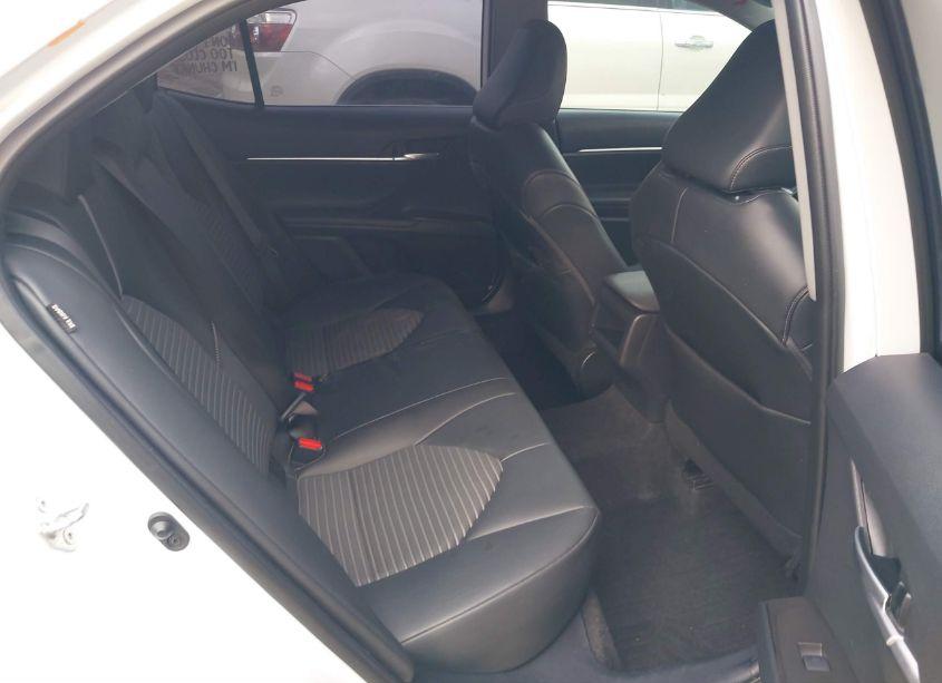 Photo 8 of 2022 Toyota Camry SE (VIN 4T1G11AKXNU619024)