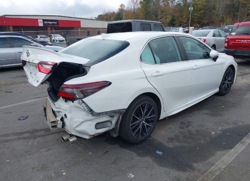 Photo 4 of 2022 Toyota Camry SE (VIN 4T1G11AKXNU655277)