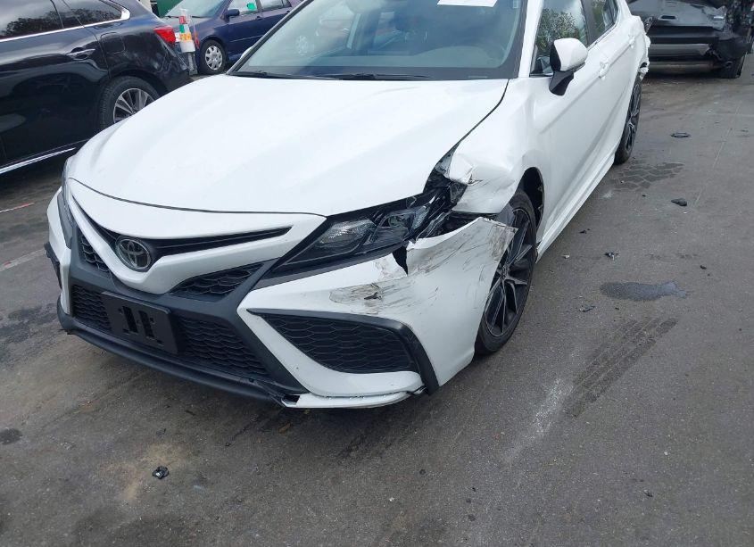 Photo 6 of 2022 Toyota Camry SE (VIN 4T1G11AKXNU655277)