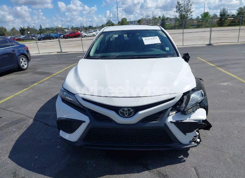 Photo 12 of 2022 Toyota Camry SE (VIN 4T1G11AKXNU659281)