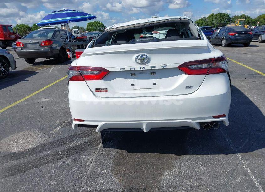 Photo 16 of 2022 Toyota Camry SE (VIN 4T1G11AKXNU659281)