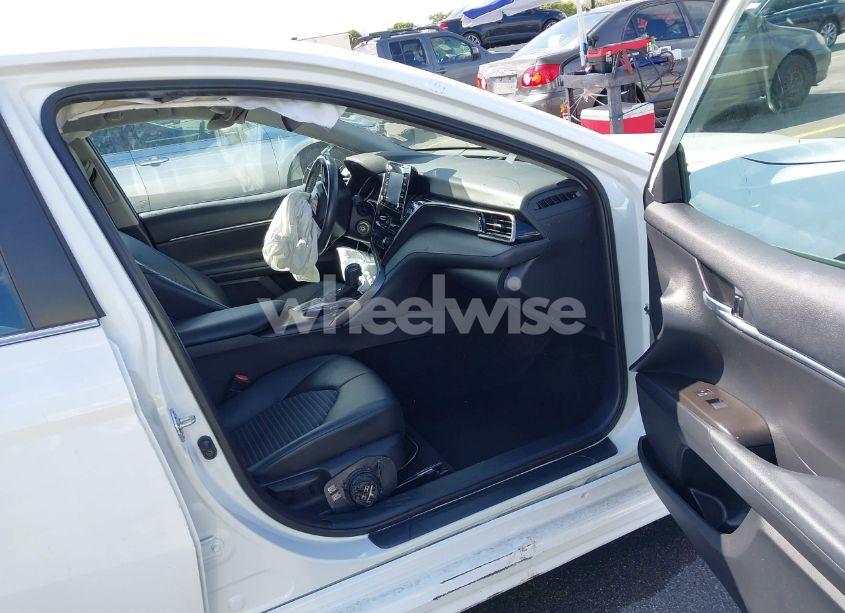 Photo 5 of 2022 Toyota Camry SE (VIN 4T1G11AKXNU659281)