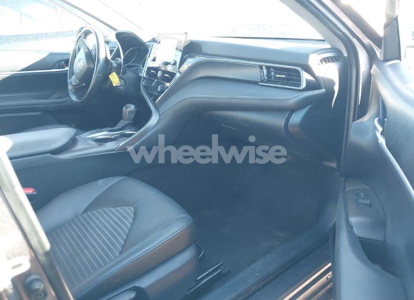 Photo 5 of 2022 Toyota Camry SE (VIN 4T1G11AKXNU666649)