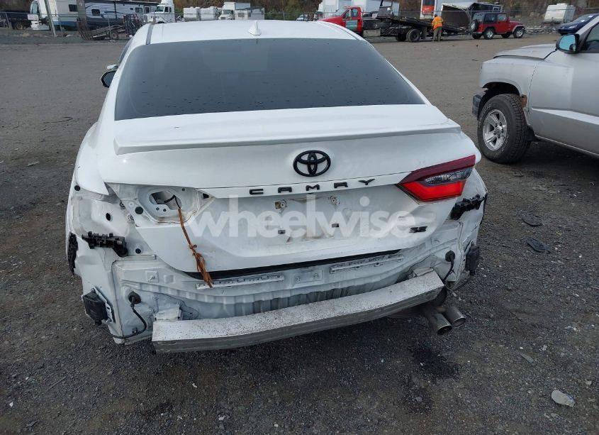 Photo 6 of 2022 Toyota Camry SE (VIN 4T1G11AKXNU709421)