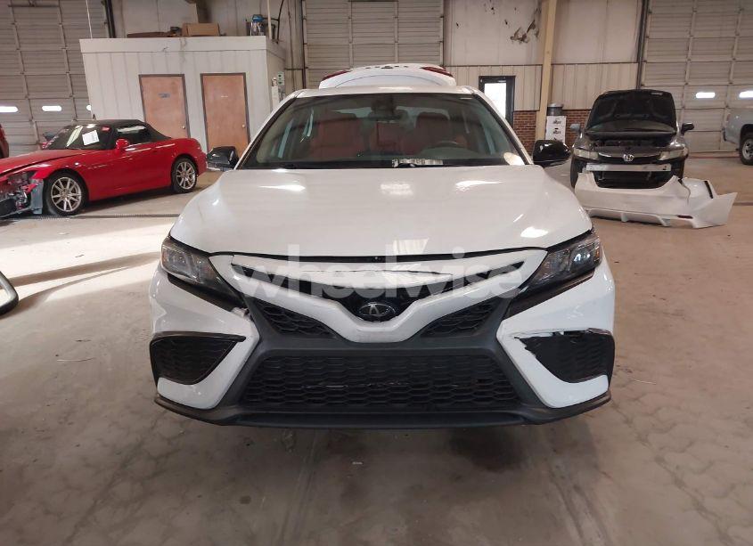 Photo 13 of 2022 Toyota Camry SE (VIN 4T1G11AKXNU709645)