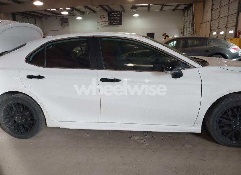 Photo 14 of 2022 Toyota Camry SE (VIN 4T1G11AKXNU709645)