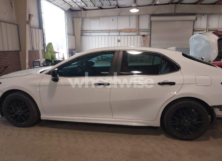 Photo 15 of 2022 Toyota Camry SE (VIN 4T1G11AKXNU709645)