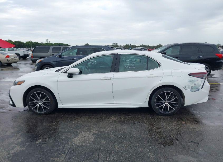 Photo 14 of 2023 Toyota Camry SE (VIN 4T1G11AKXPU079760)