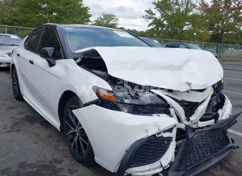 2023 Toyota Camry SE (VIN 4T1G11AKXPU733298) main photo