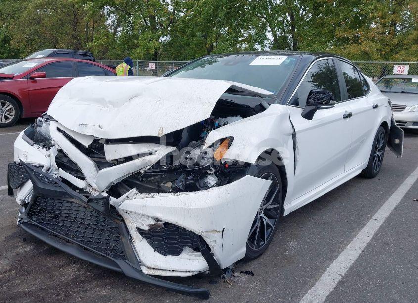 Photo 2 of 2023 Toyota Camry SE (VIN 4T1G11AKXPU733298)