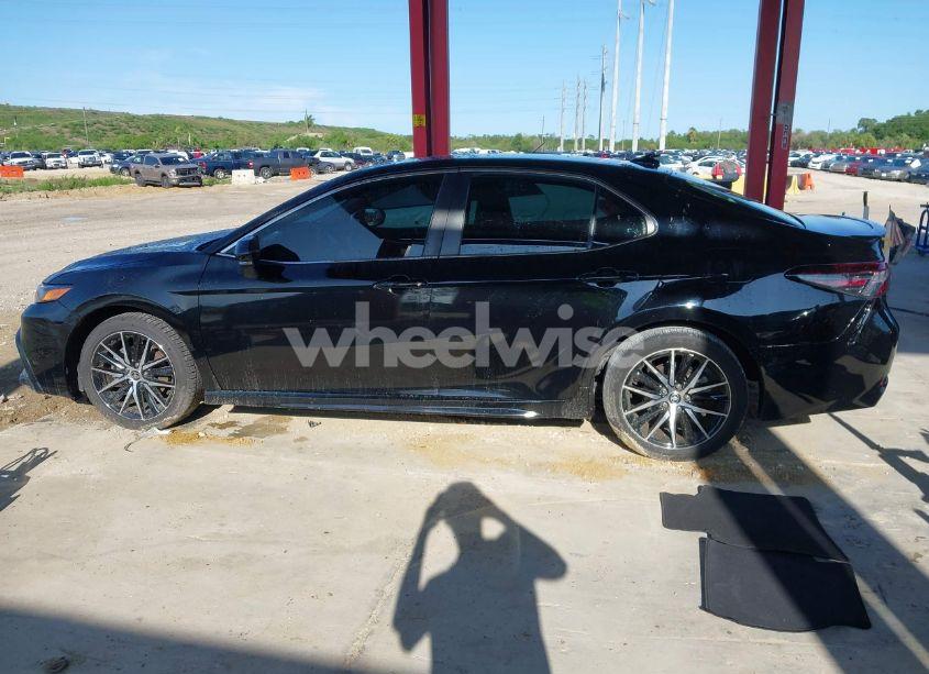 Photo 14 of 2023 Toyota Camry SE (VIN 4T1G11AKXPU747251)