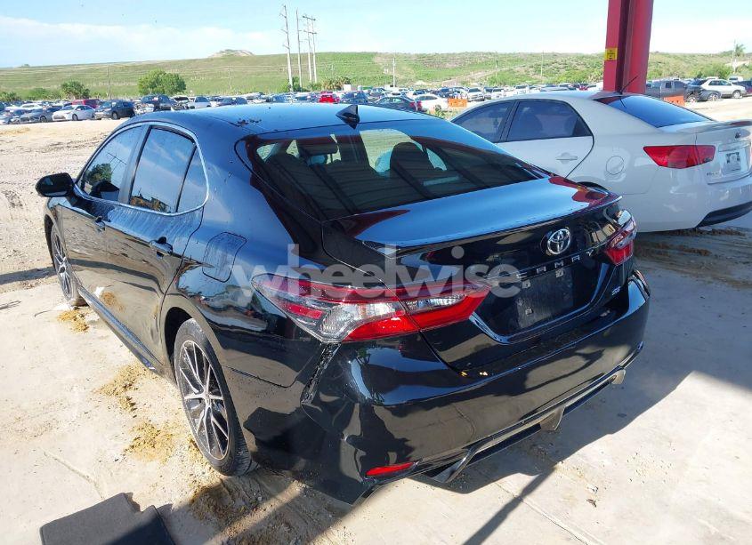 Photo 3 of 2023 Toyota Camry SE (VIN 4T1G11AKXPU747251)