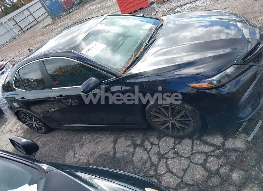 Photo 13 of 2023 Toyota Camry SE (VIN 4T1G11AKXPU748688)