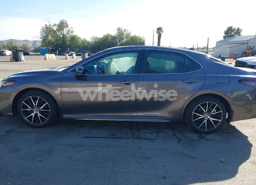 Photo 14 of 2023 Toyota Camry SE (VIN 4T1G11AKXPU791069)