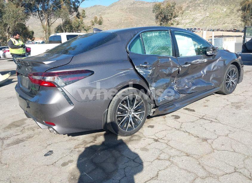 Photo 4 of 2023 Toyota Camry SE (VIN 4T1G11AKXPU791069)