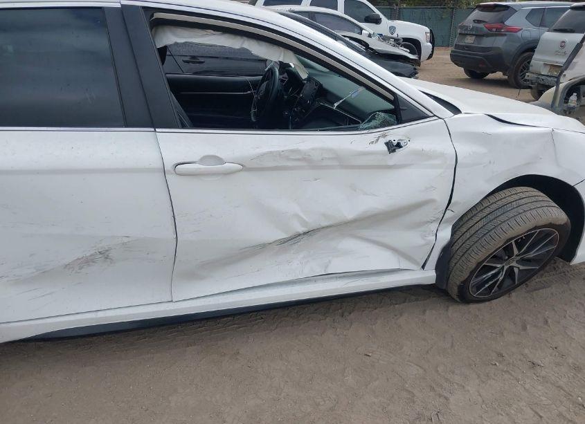 Photo 6 of 2023 Toyota Camry SE (VIN 4T1G11AKXPU817721)