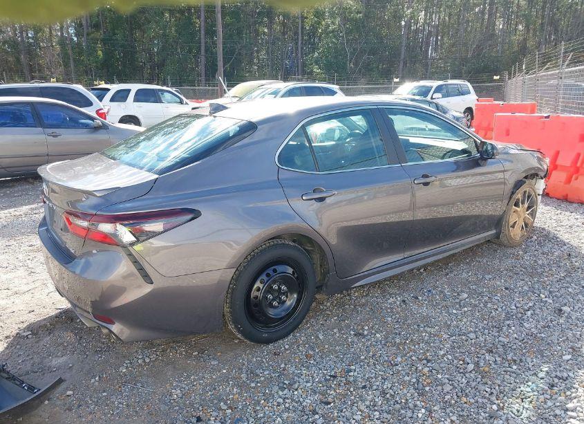 Photo 4 of 2024 Toyota Camry (VIN 4T1G11AKXRU202461)