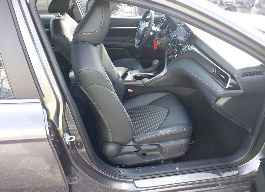 Photo 5 of 2024 Toyota Camry (VIN 4T1G11AKXRU202461)