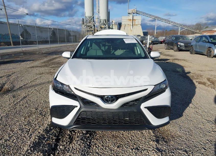 Photo 12 of 2024 Toyota Camry SE (VIN 4T1G11AKXRU245665)