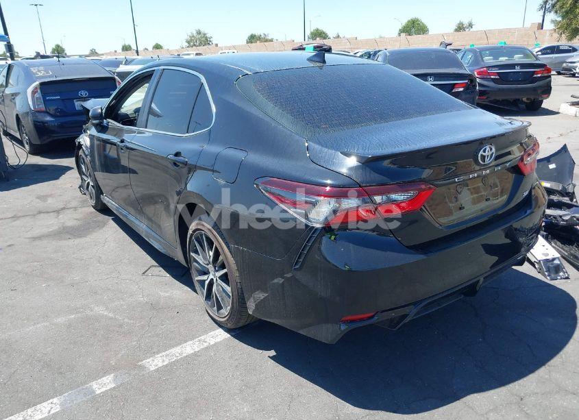 Photo 3 of 2024 Toyota Camry SE (VIN 4T1G11AKXRU260733)