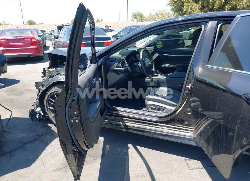 Photo 5 of 2024 Toyota Camry SE (VIN 4T1G11AKXRU260733)