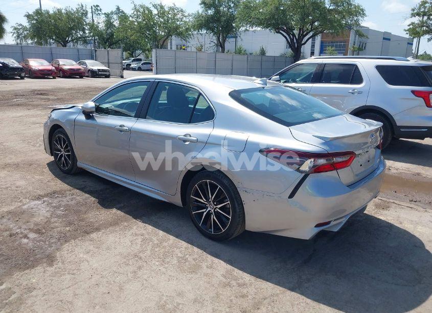 Photo 3 of 2024 Toyota Camry SE (VIN 4T1G11AKXRU858255)