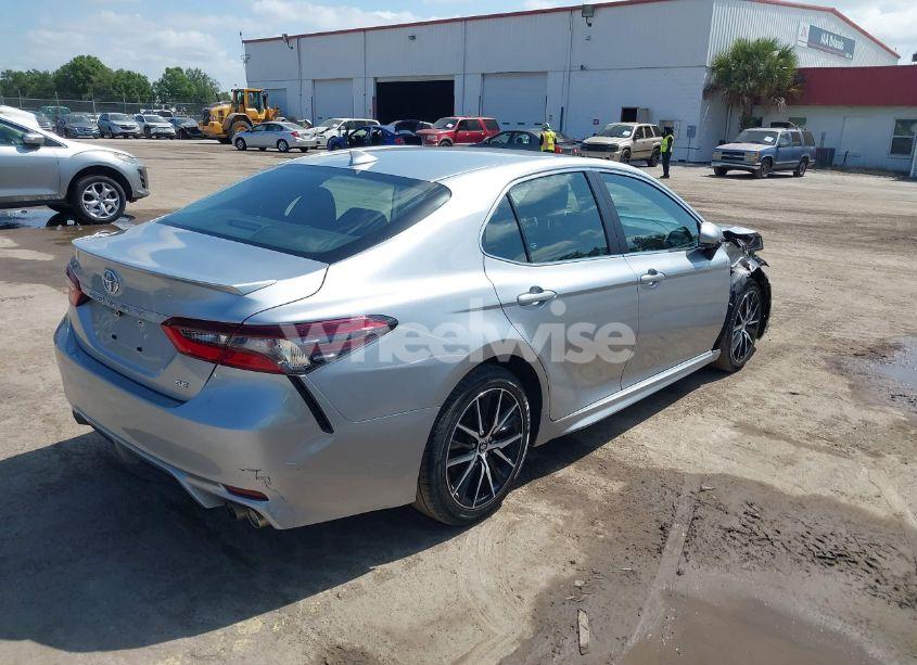 Photo 4 of 2024 Toyota Camry SE (VIN 4T1G11AKXRU858255)