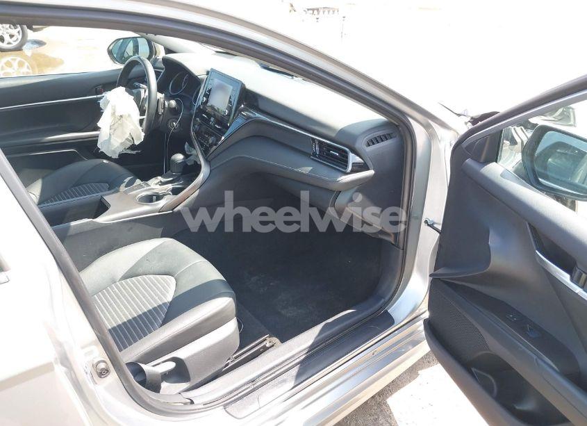 Photo 5 of 2024 Toyota Camry SE (VIN 4T1G11AKXRU858255)