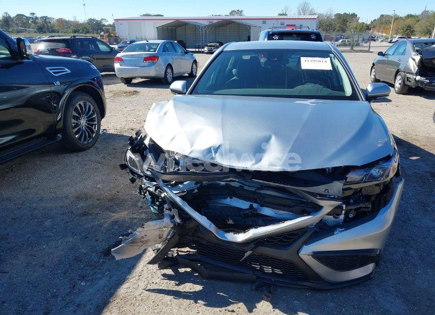 Photo 12 of 2024 Toyota Camry SE (VIN 4T1G11AKXRU898917)