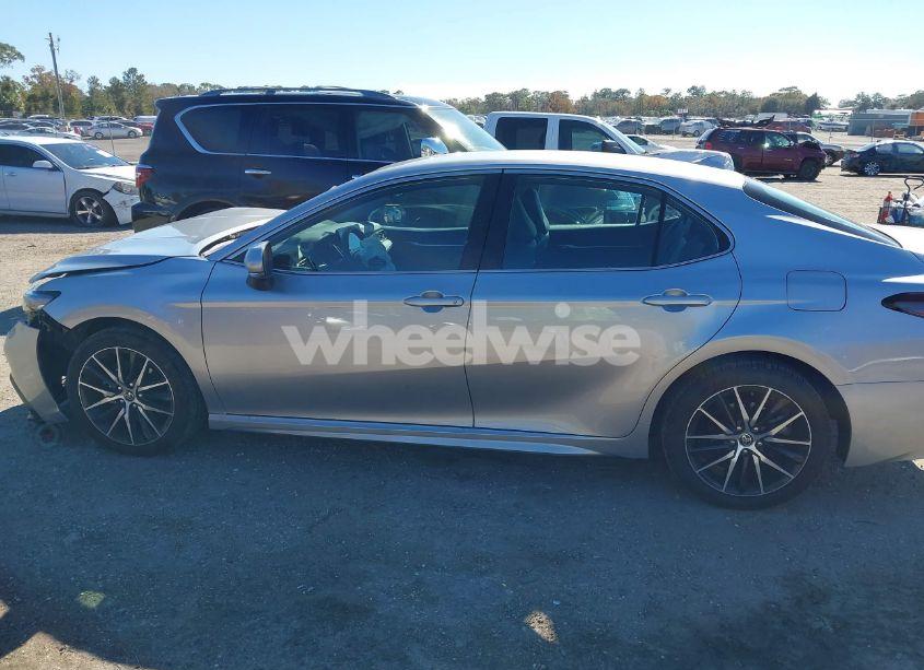 Photo 14 of 2024 Toyota Camry SE (VIN 4T1G11AKXRU898917)