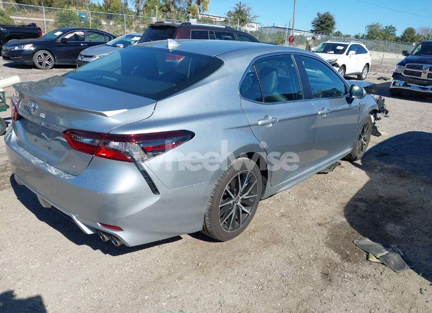 Photo 4 of 2024 Toyota Camry SE (VIN 4T1G11AKXRU898917)
