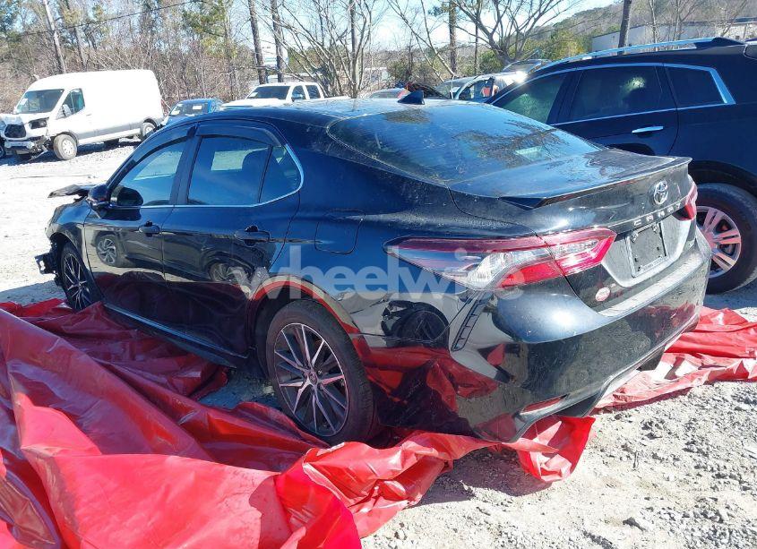 Photo 3 of 2024 Toyota Camry SE (VIN 4T1G11AKXRU902223)