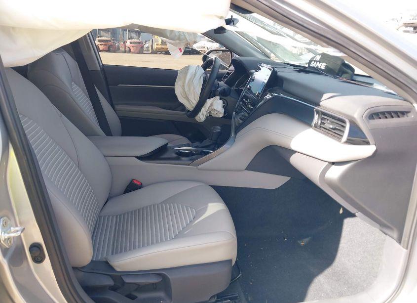 Photo 5 of 2024 Toyota Camry SE (VIN 4T1G11AKXRU915702)