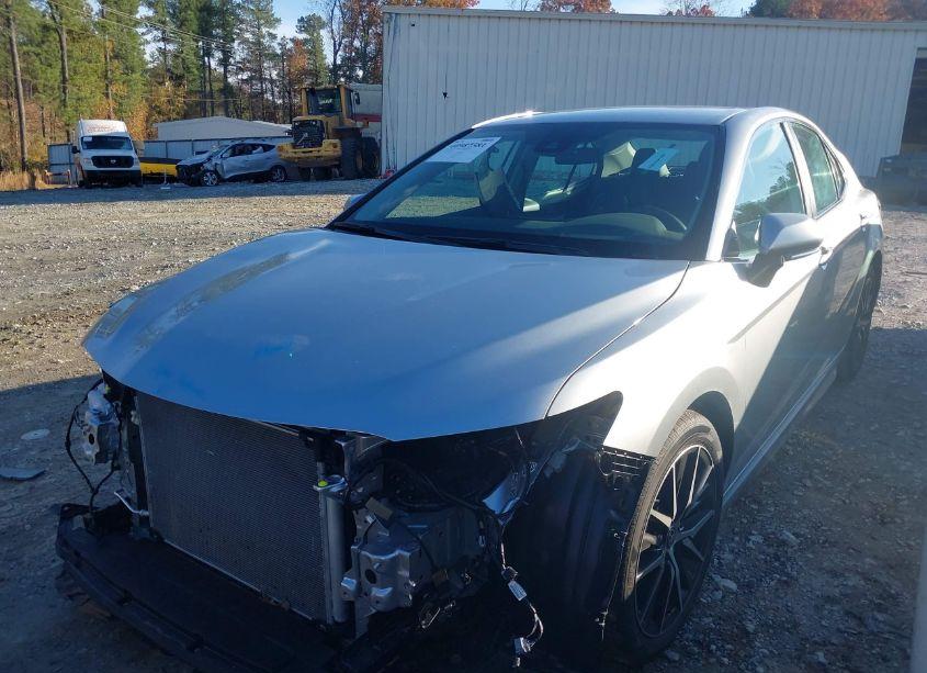 Photo 2 of 2024 Toyota Camry SE (VIN 4T1G11AKXRU917370)