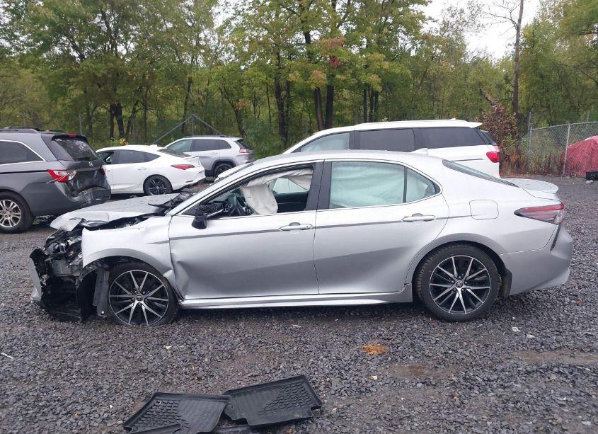 Photo 14 of 2022 Toyota Camry SE AWD (VIN 4T1G11BK0NU062039)