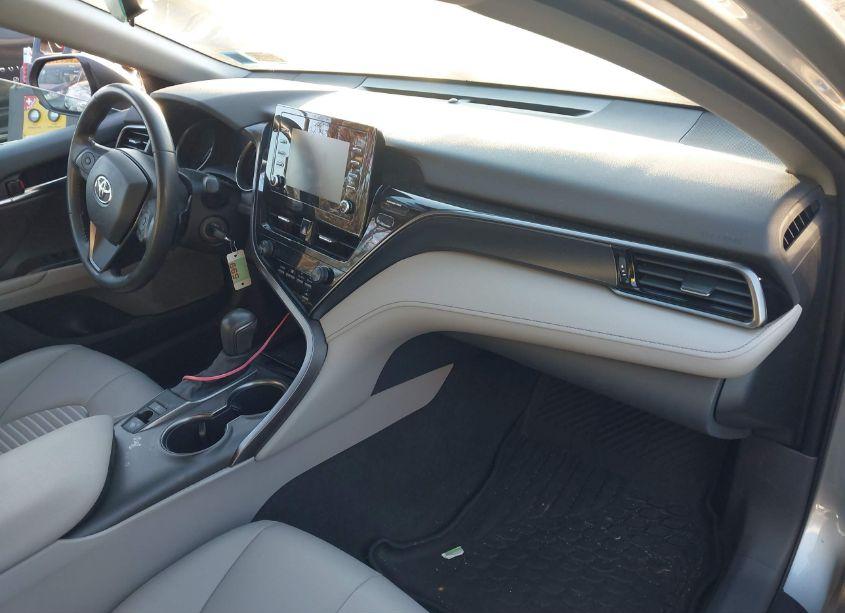 Photo 5 of 2021 Toyota Camry SE AWD (VIN 4T1G11BK1MU025595)