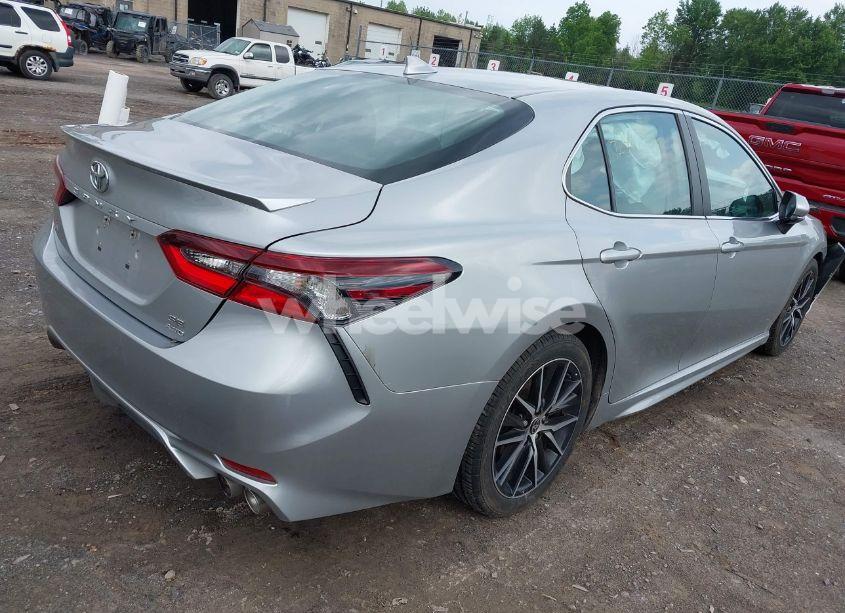 Photo 4 of 2021 Toyota Camry SE AWD (VIN 4T1G11BK1MU031025)