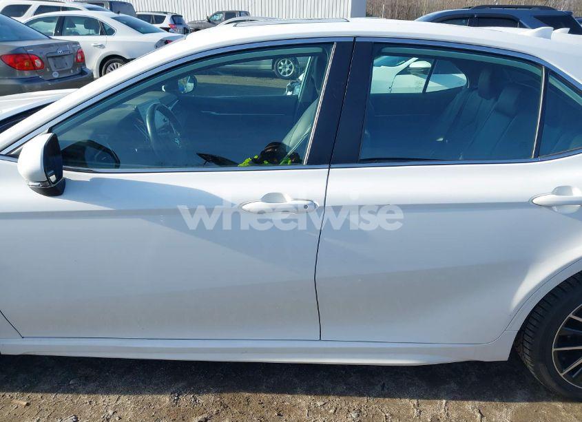 Photo 14 of 2021 Toyota Camry SE AWD (VIN 4T1G11BK1MU045202)