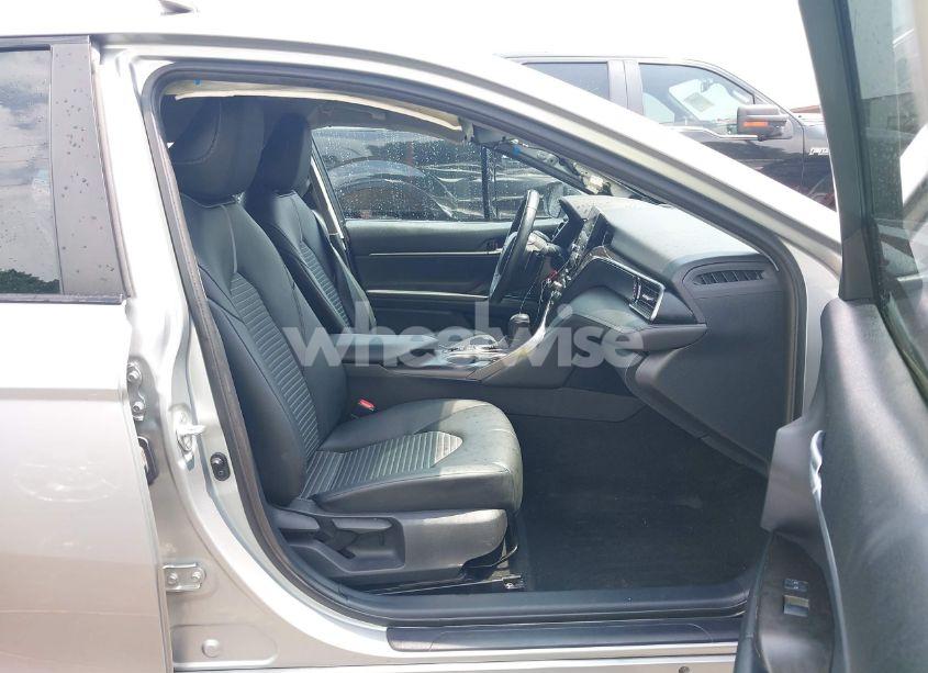 Photo 5 of 2022 Toyota Camry SE NIGHTSHADE SPECIAL AWD (VIN 4T1G11BK1NU050708)