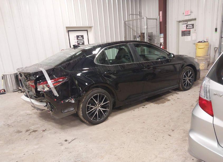 Photo 4 of 2024 Toyota Camry SE (VIN 4T1G11BK1RU129415)