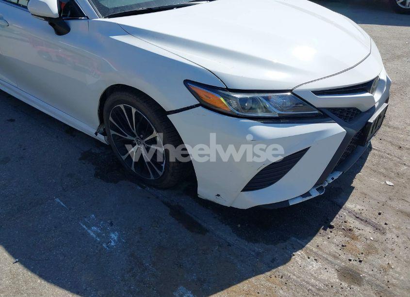 Photo 6 of 2020 Toyota Camry SE AWD (VIN 4T1G11BK2LU008707)