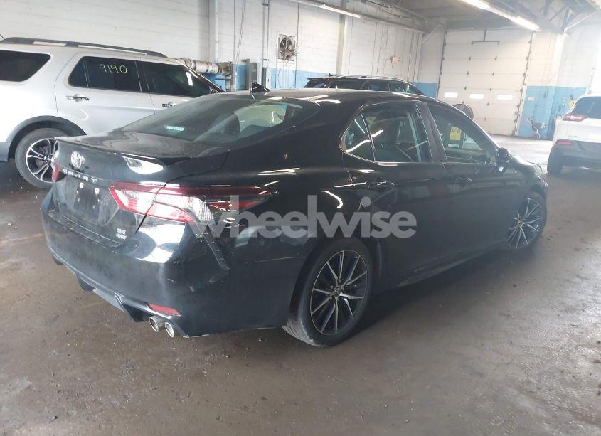 Photo 4 of 2021 Toyota Camry SE AWD (VIN 4T1G11BK2MU026125)