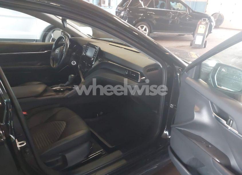 Photo 5 of 2021 Toyota Camry SE AWD (VIN 4T1G11BK2MU026125)