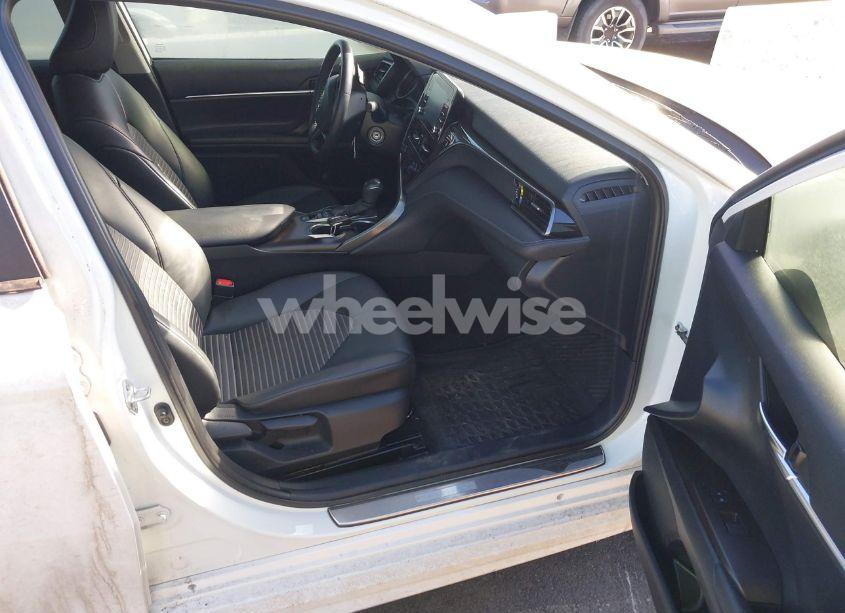 Photo 5 of 2022 Toyota Camry SE NIGHTSHADE SPECIAL AWD (VIN 4T1G11BK2NU058395)